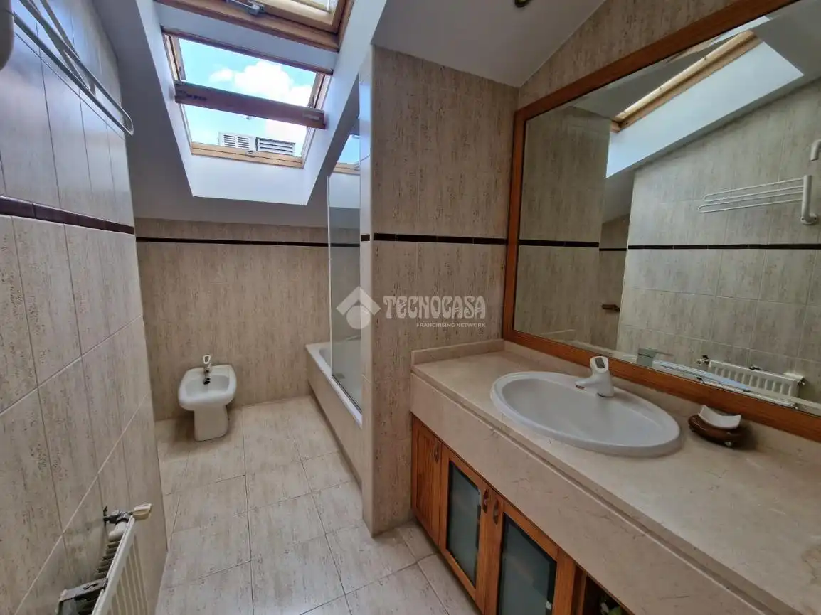 Bany de Pis en venda en Alcorcón amb Aire condicionat, Calefacció i Parquet