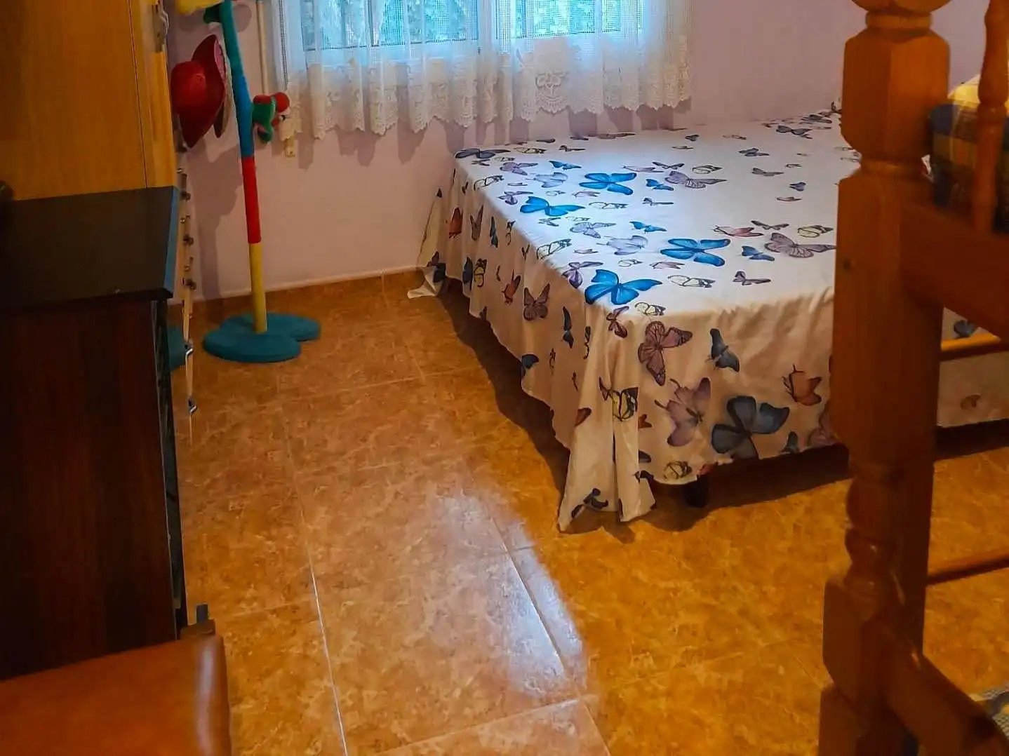 Dormitori de Casa o xalet en venda en Cubelles amb Jardí privat