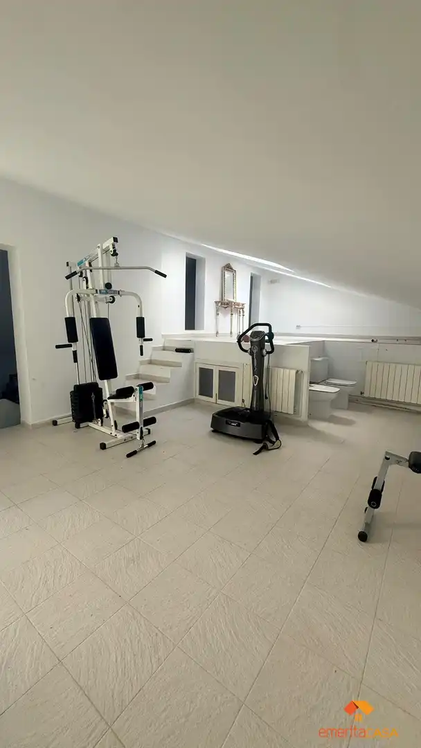 Houses for sale in Mérida  with Air Conditioner, Heating and Swimming Pool