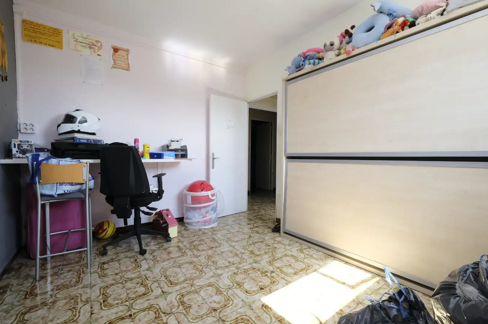 Dormitori de Pis en venda en Barcelona amb Forn i Balcó
