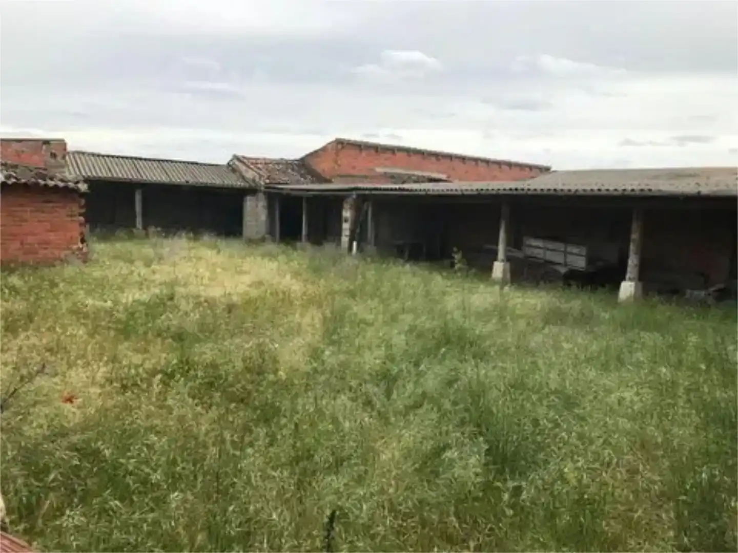 Vista exterior de Finca rústica en venta en Cuéllar con Jardín privado y Amueblado