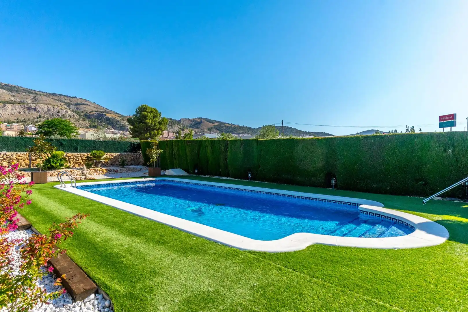 Detached house with pool to rent in Onil, imagen 5