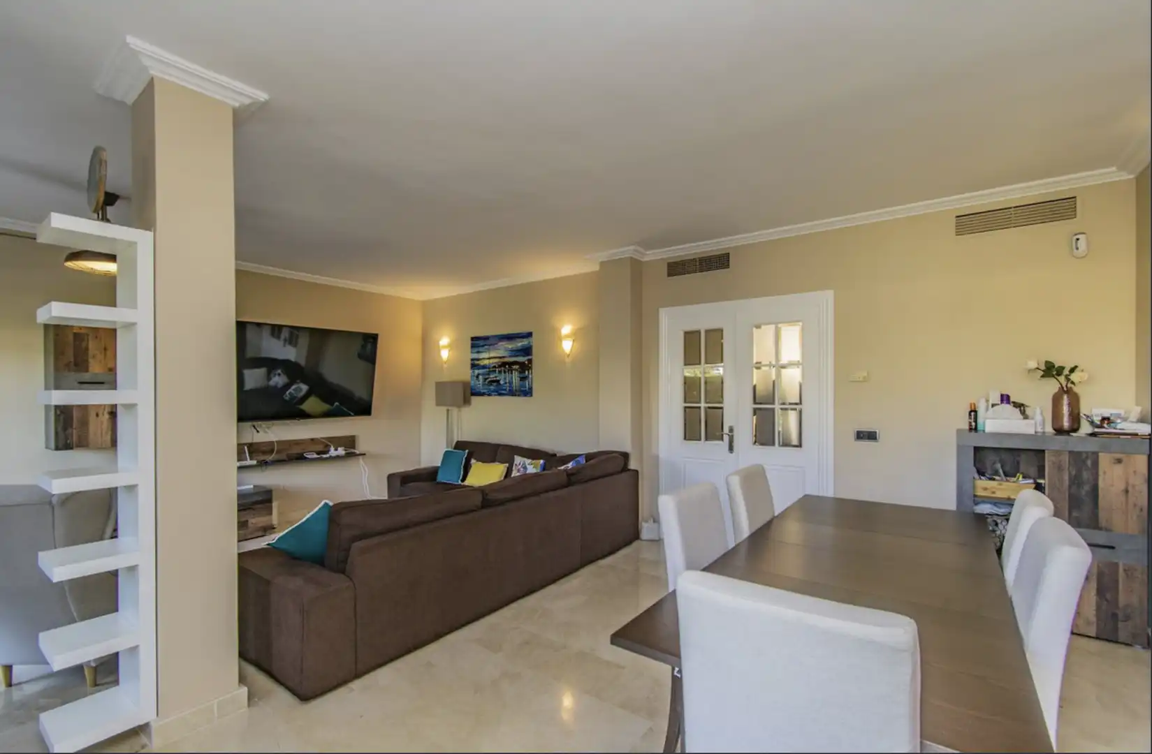 Casa aparellada amb piscina en venda a La Quinta, imagen 16