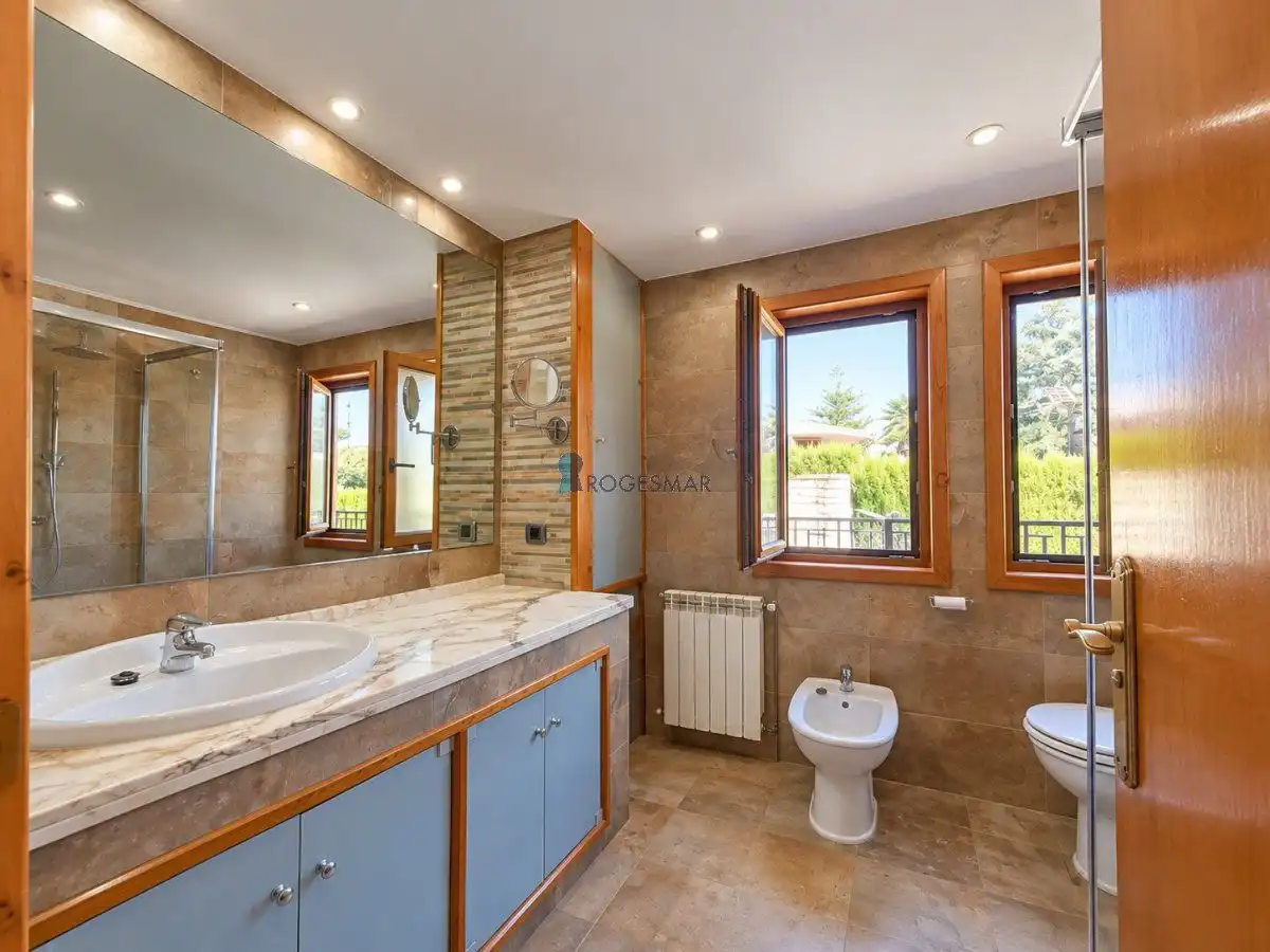 Villa mit Pool zum Verkauf in Avinguda dels Pins, imagen 15