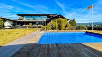 Vista exterior de Casa o xalet en venda en Girona Capital amb Aire condicionat, Calefacció i Jardí privat