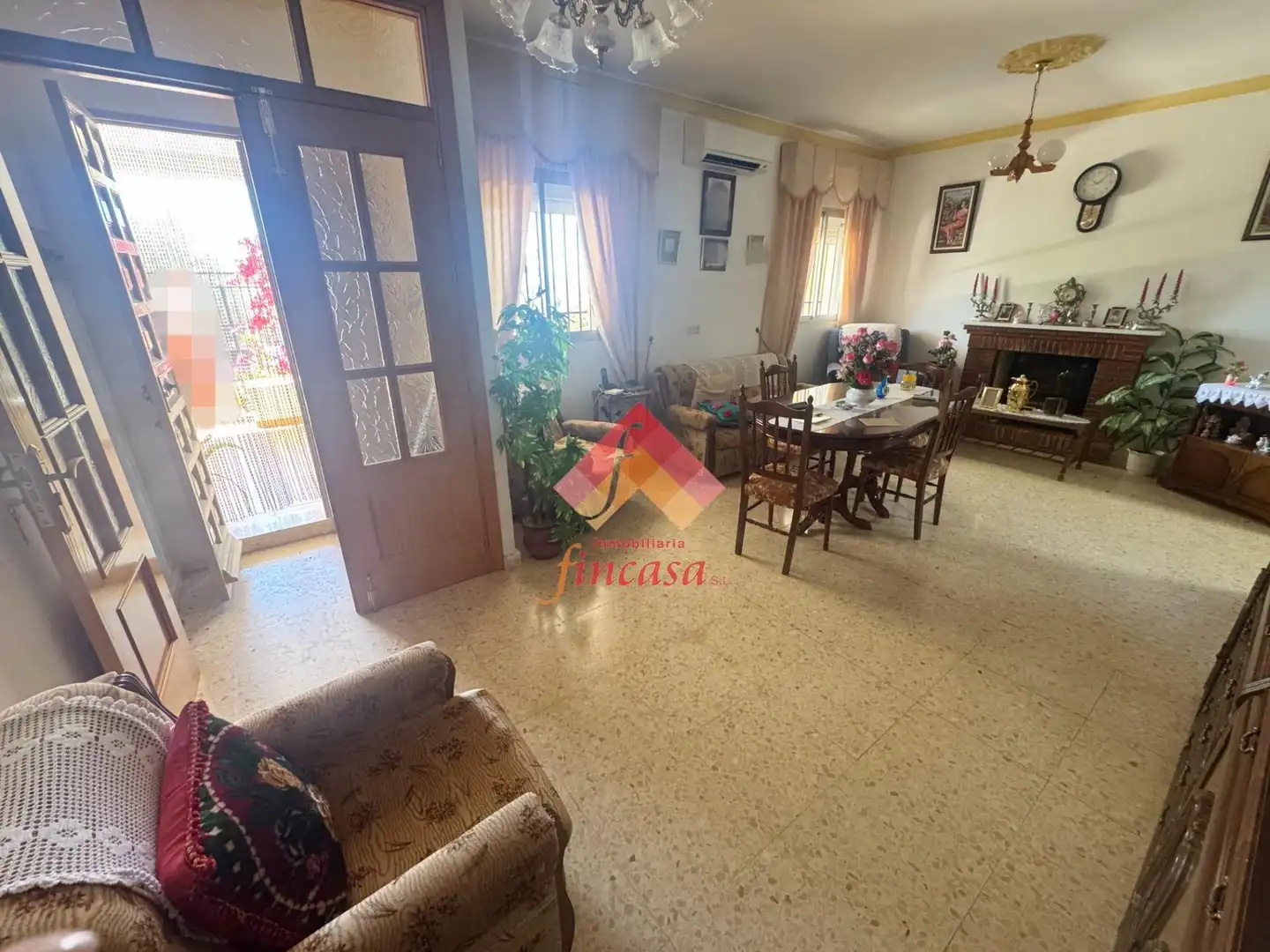Sala de estar de Finca rústica en venta en Arriate con Calefacción y Jardín privado
