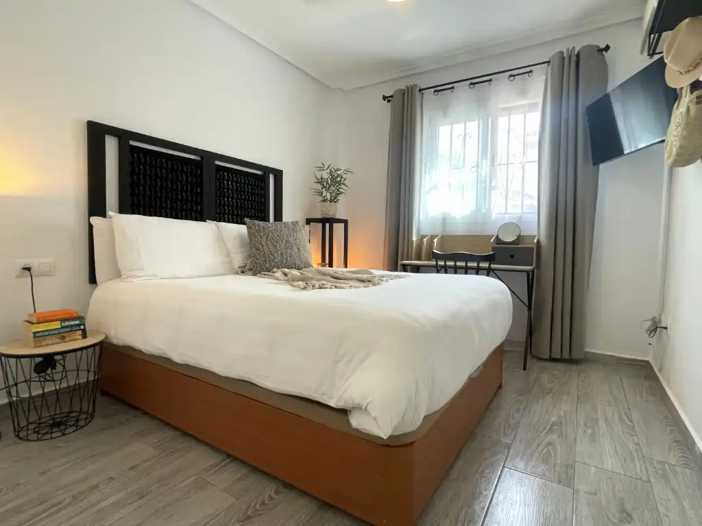 Habitación de Apartamento en venta en Vera con Aire acondicionado, Terraza y Amueblado