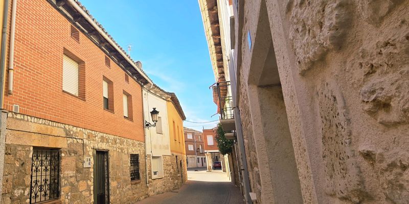 Casa o xalet en venda a Calle MAYOR, Torquemada