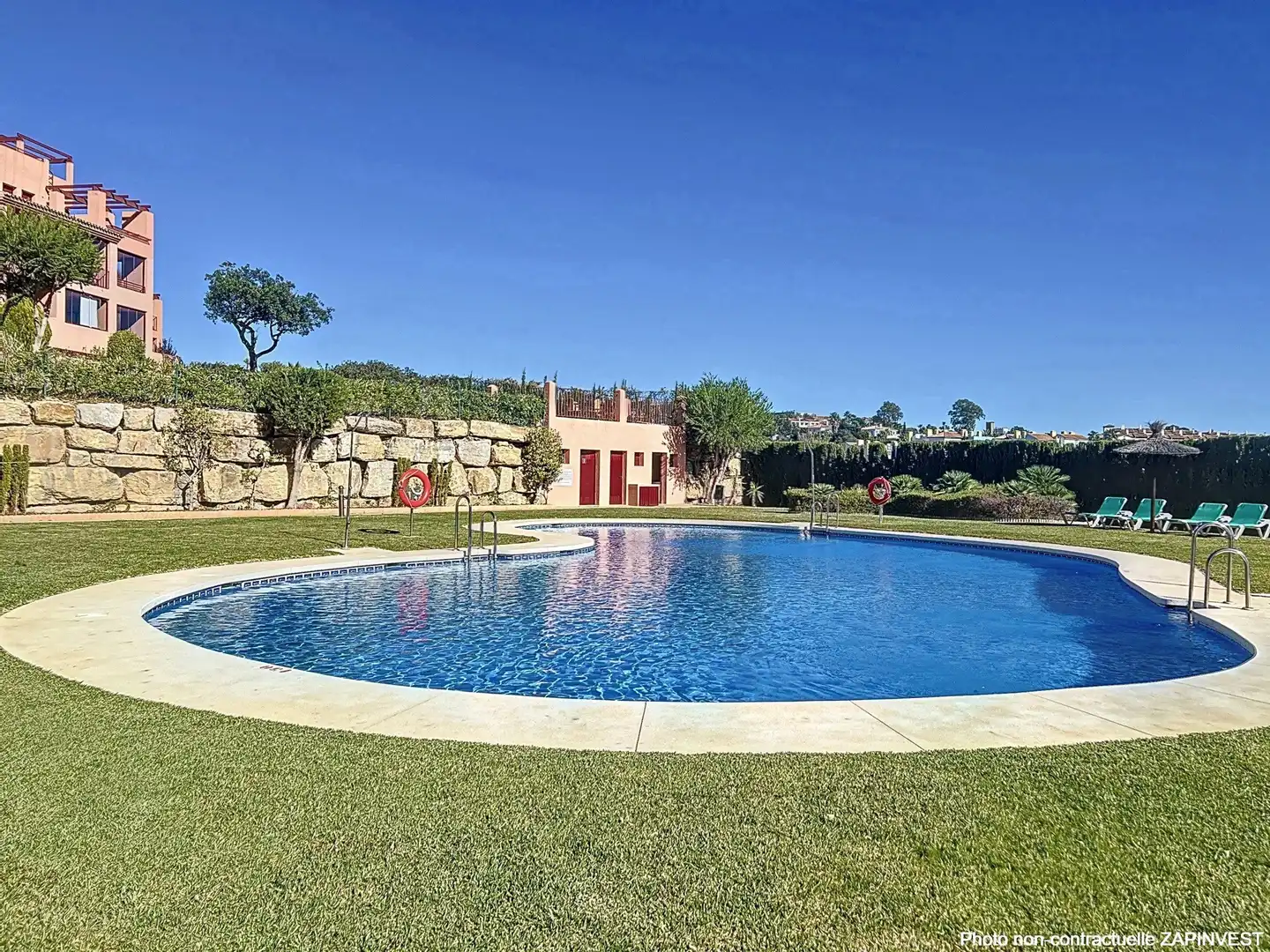 Piscina de Àtic en venda en Manilva amb Aire condicionat, Terrassa i Piscina