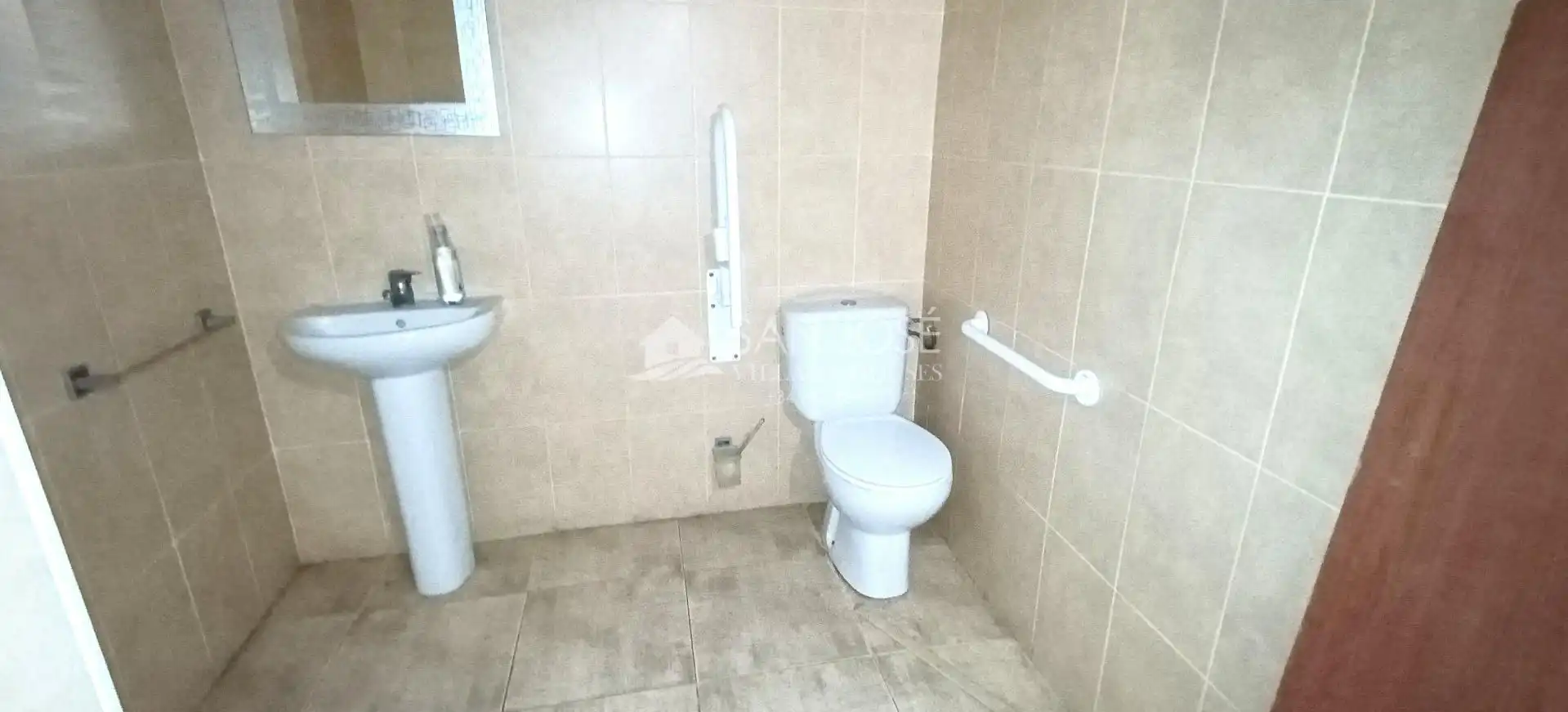 Local comercial en alquiler en Plaza Castelar - Mercado Central, imagen 2
