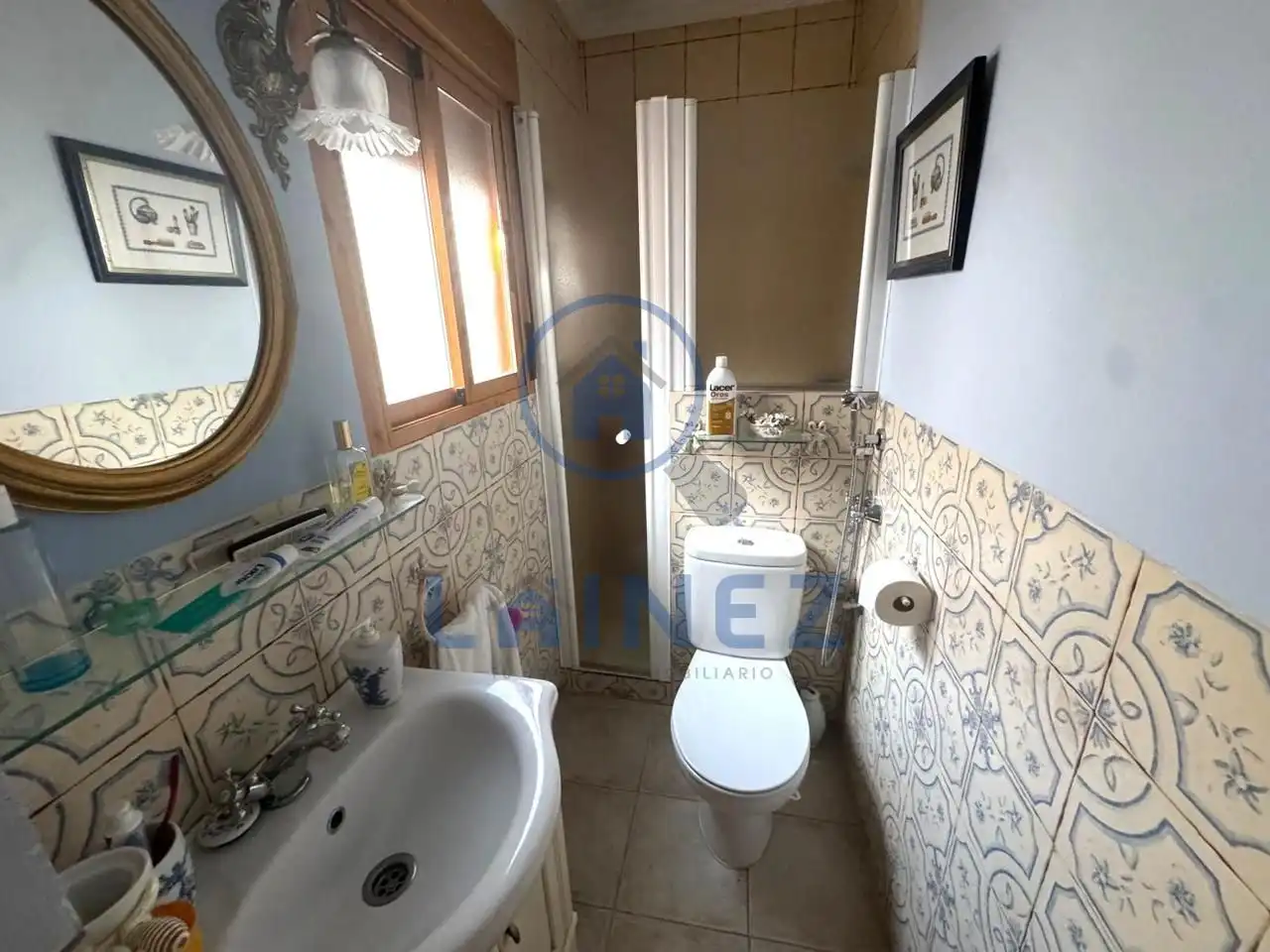 Bathroom of Houses for sale in Belmez  with Air Conditioner, Private garden and Storage room