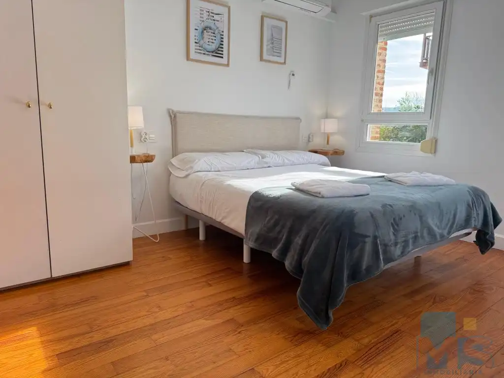 Dormitori de Casa o xalet en venda en Hondarribia