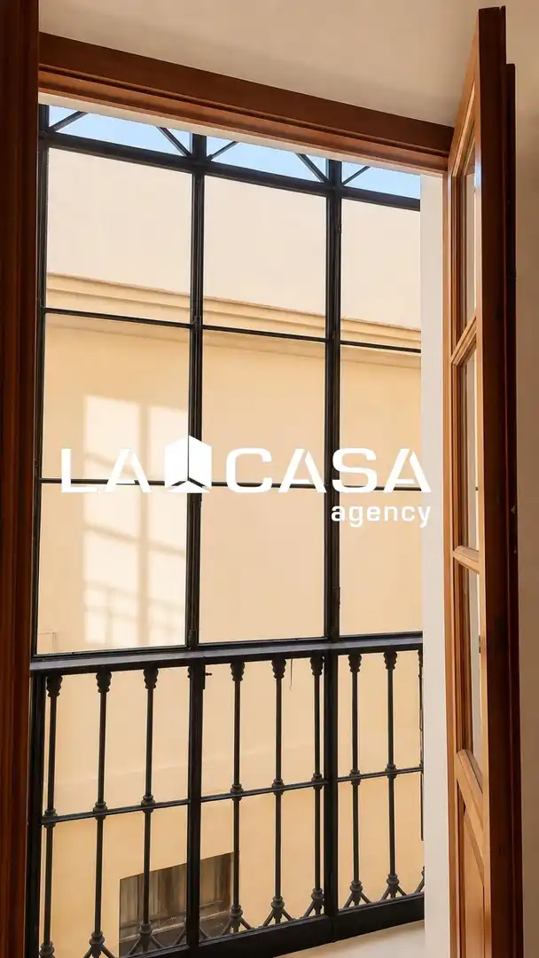 Vista exterior de Pis en venda en Sevilla