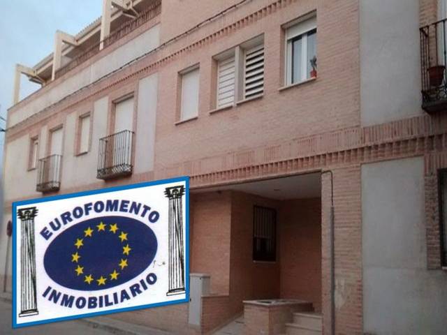 Piso en Venta en Lominchar