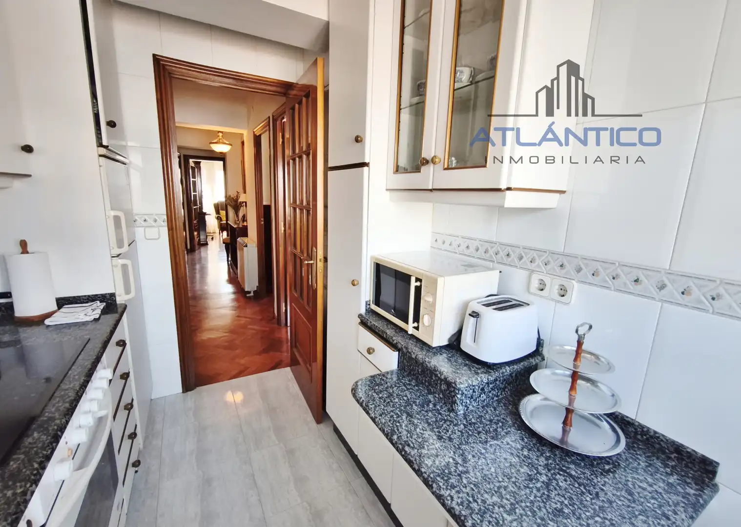 Flat for rent in A Coruña Capital   with Heating, Parquet flooring and Furnished