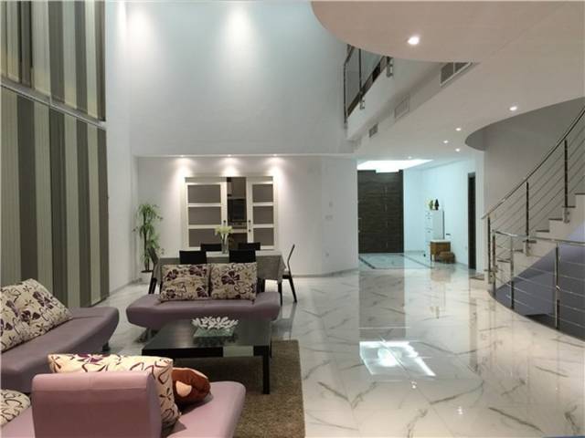Casa-chalet en Venta en Peña de las Águilas