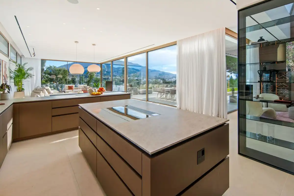 Villa mit Pool zum Verkauf in Nueva Andalucía, imagen 47