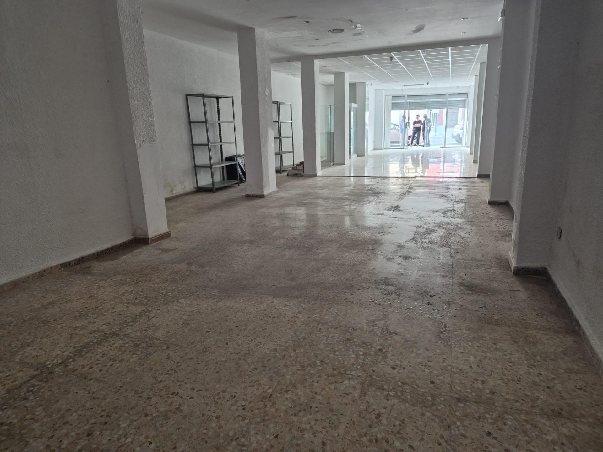 Local en venta en Llíria con Terraza