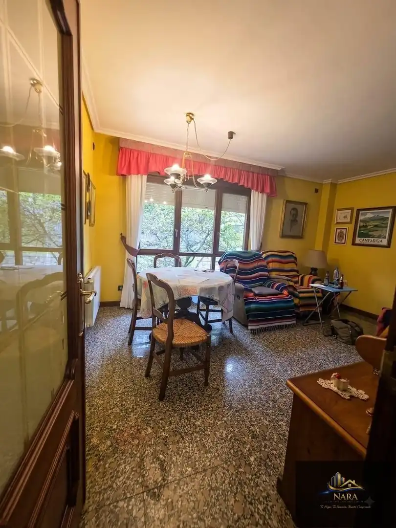 Living room of Houses for sale in Torrelavega   with Heating, Private garden and Parquet flooring