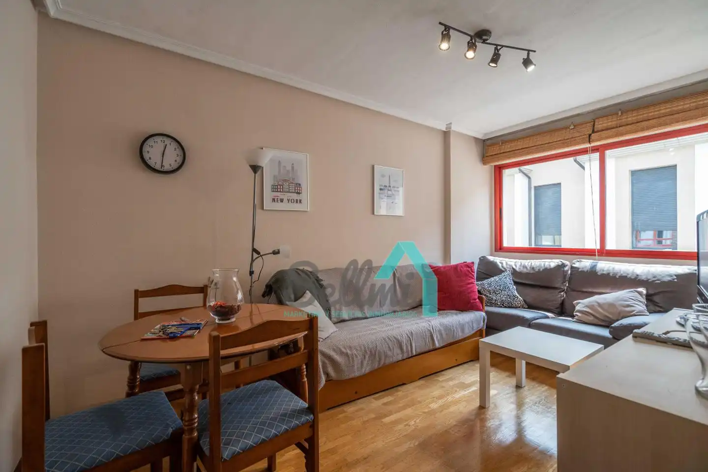 Duplex with lift to rent in Calle del Postigo Bajo