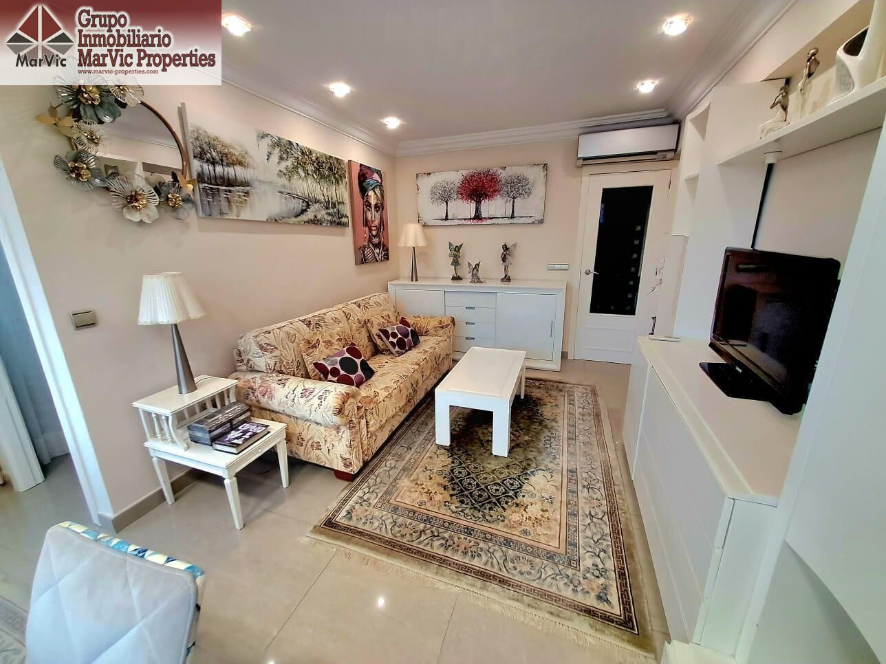 Living room of Flat to rent in Benidorm  with Air Conditioner and Community pool