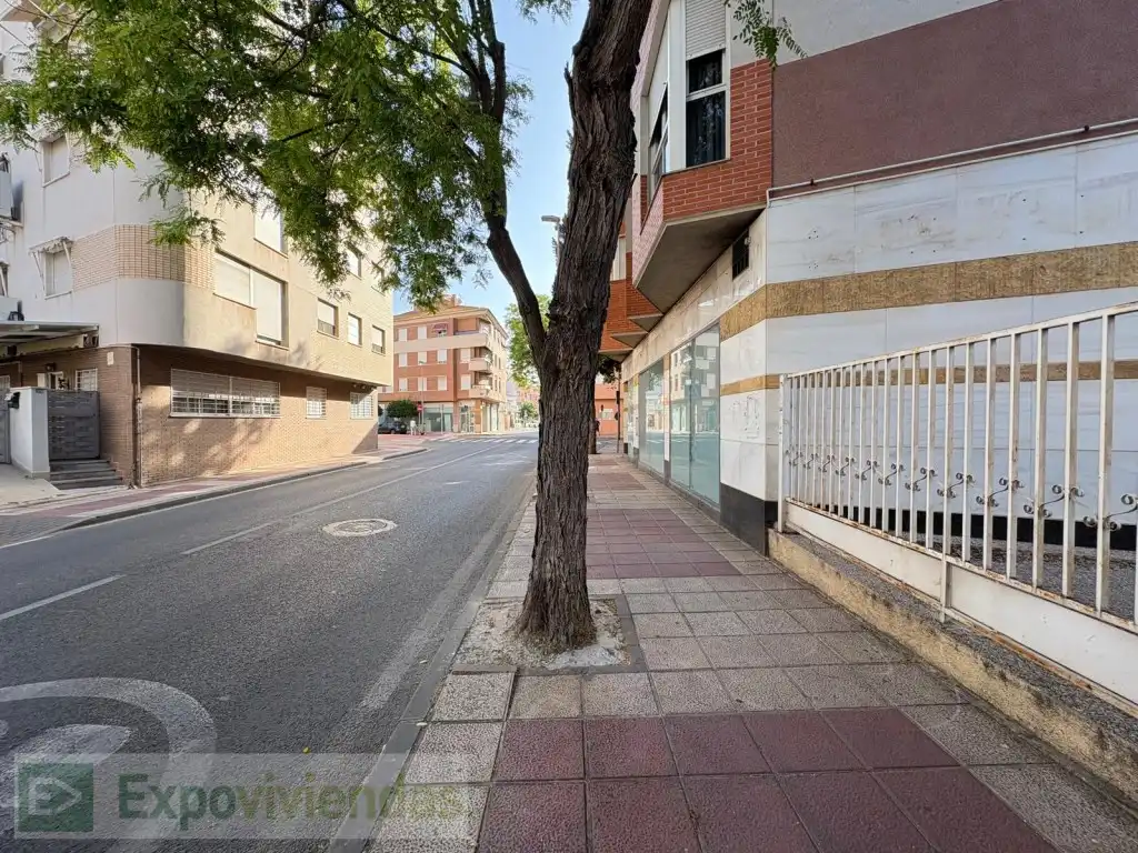 Geschaftsraum zur Miete in Calle Acropolis, Juan de Borbón