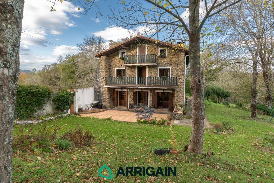 Jardí de Casa o xalet en venda en Errenteria amb Calefacció, Jardí privat i Terrassa