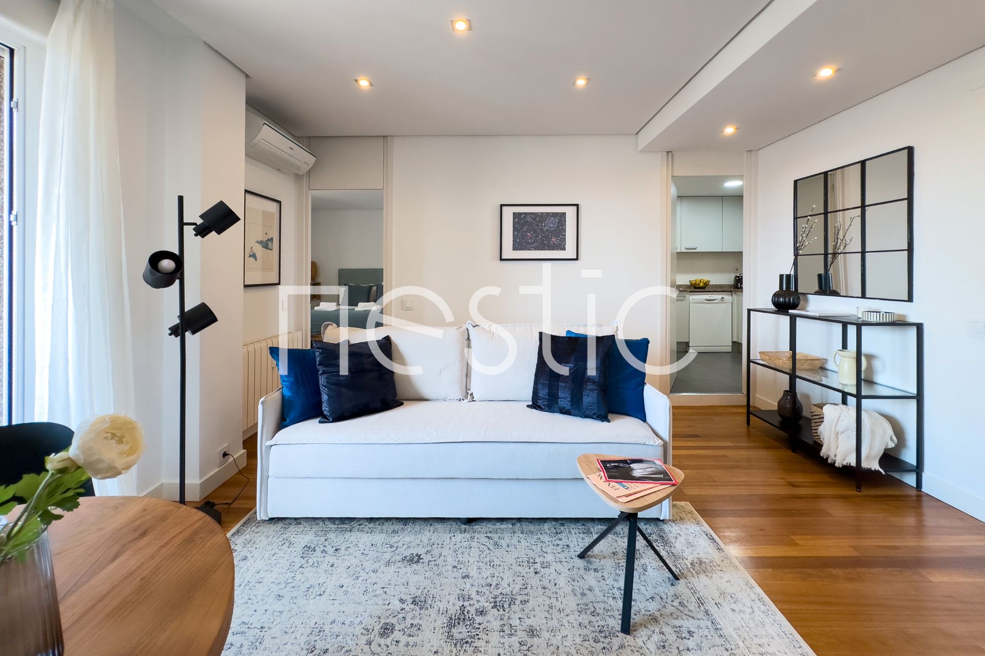 Living room of Apartment to rent in  Madrid Capital  with Air Conditioner, Heating and Terrace