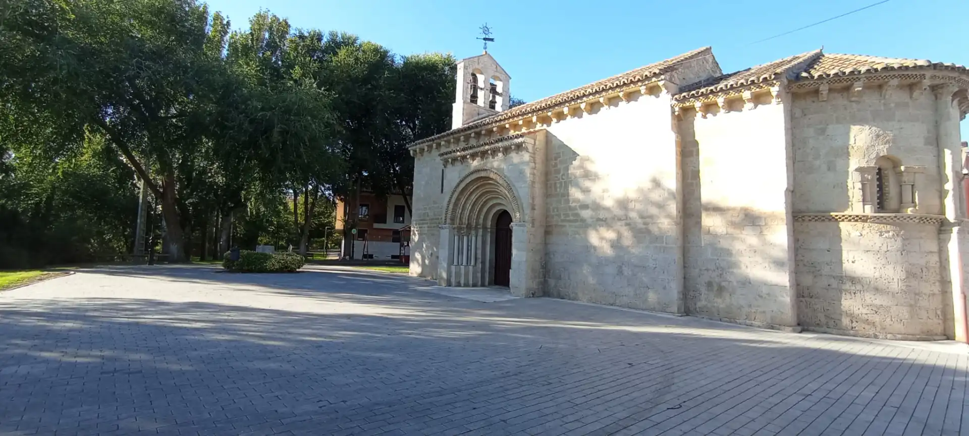 Dúplex amb balcó en venda a Calle la Encomienda