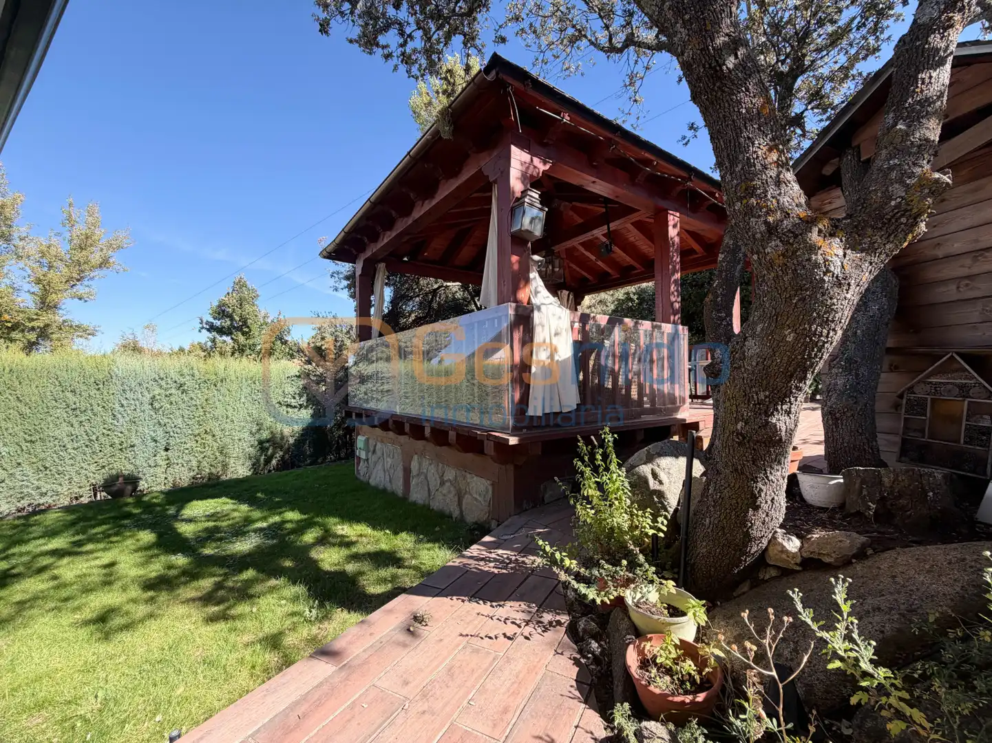 Terrassa de Casa o xalet en venda en El Espinar amb Calefacció, Jardí privat i Terrassa