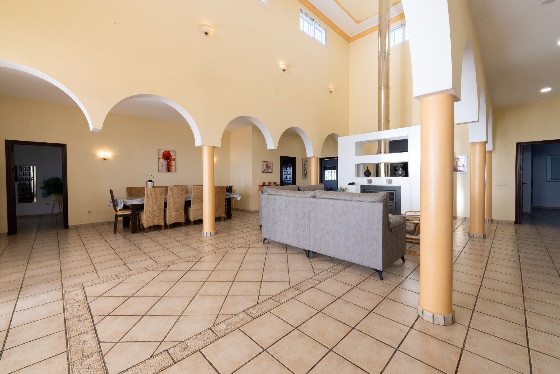 House or chalet for sale in Lora del Río  with Air Conditioner, Heating and Private garden