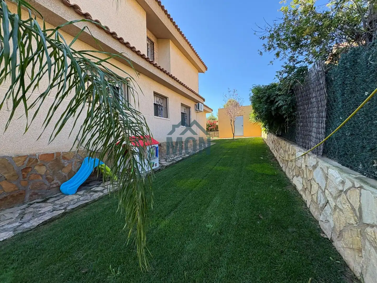 Jardí de Casa o xalet en venda en La Loma  