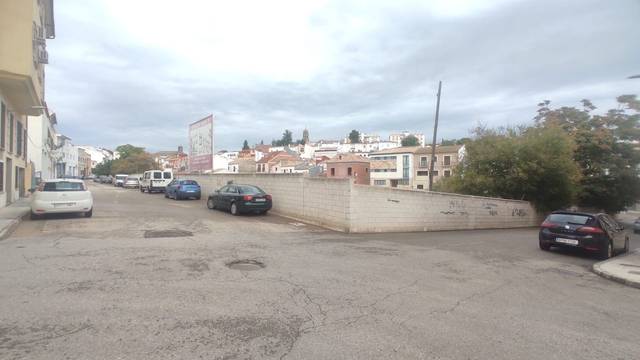 Terreno residencial en Venta en Calle Maestro Cebrián en Baeza