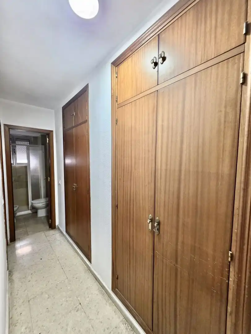 Flat for sale in Macarena