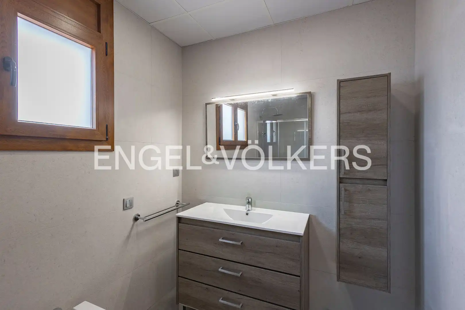 Bathroom of Houses for sale in Sant Sadurní d'Anoia  with Air Conditioner, Heating and Private garden