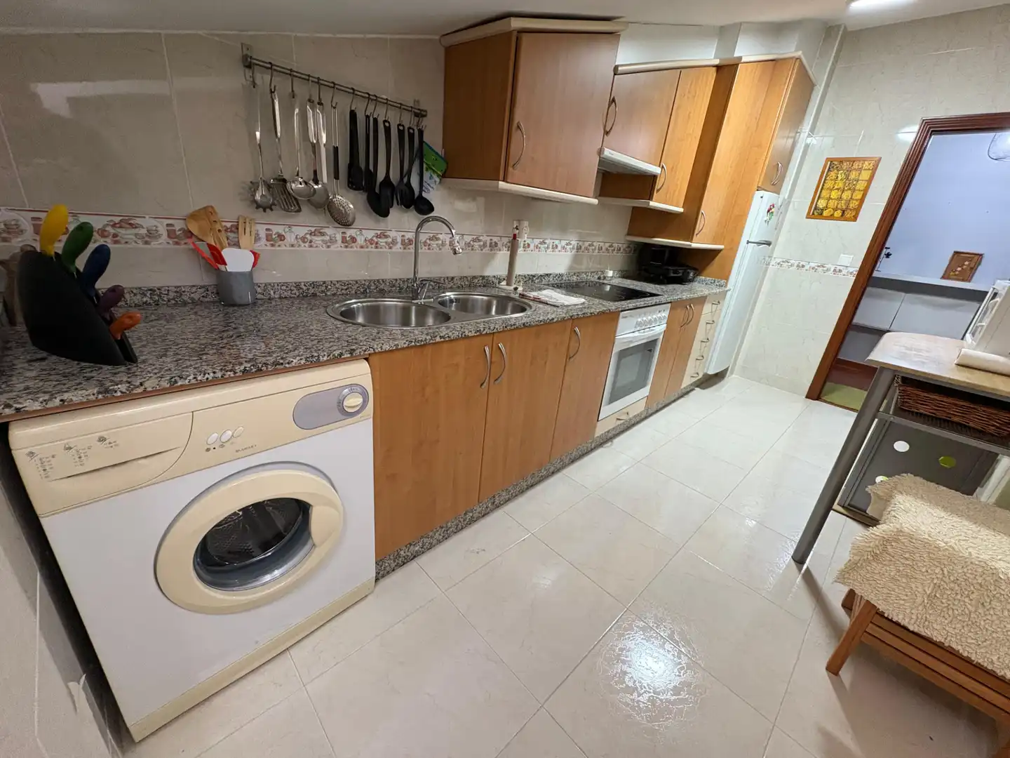 Küche von Wohnung zur Miete in Mugardos mit Heizung und Möbliert