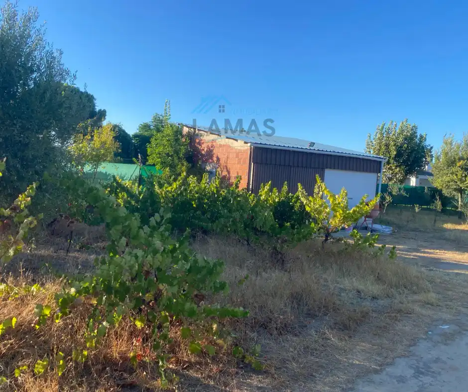 Country homes for sale in Saucedilla  with Air Conditioner, Storage room and Furnished