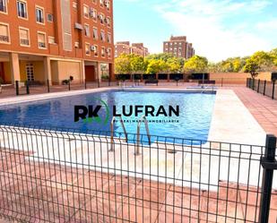 Piscina de Pis en venda en Alicante / Alacant amb Aire condicionat, Traster i Piscina comunitària