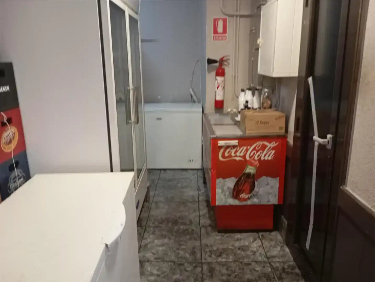 Cuina de Local de lloguer en Premià de Mar amb Aire condicionat