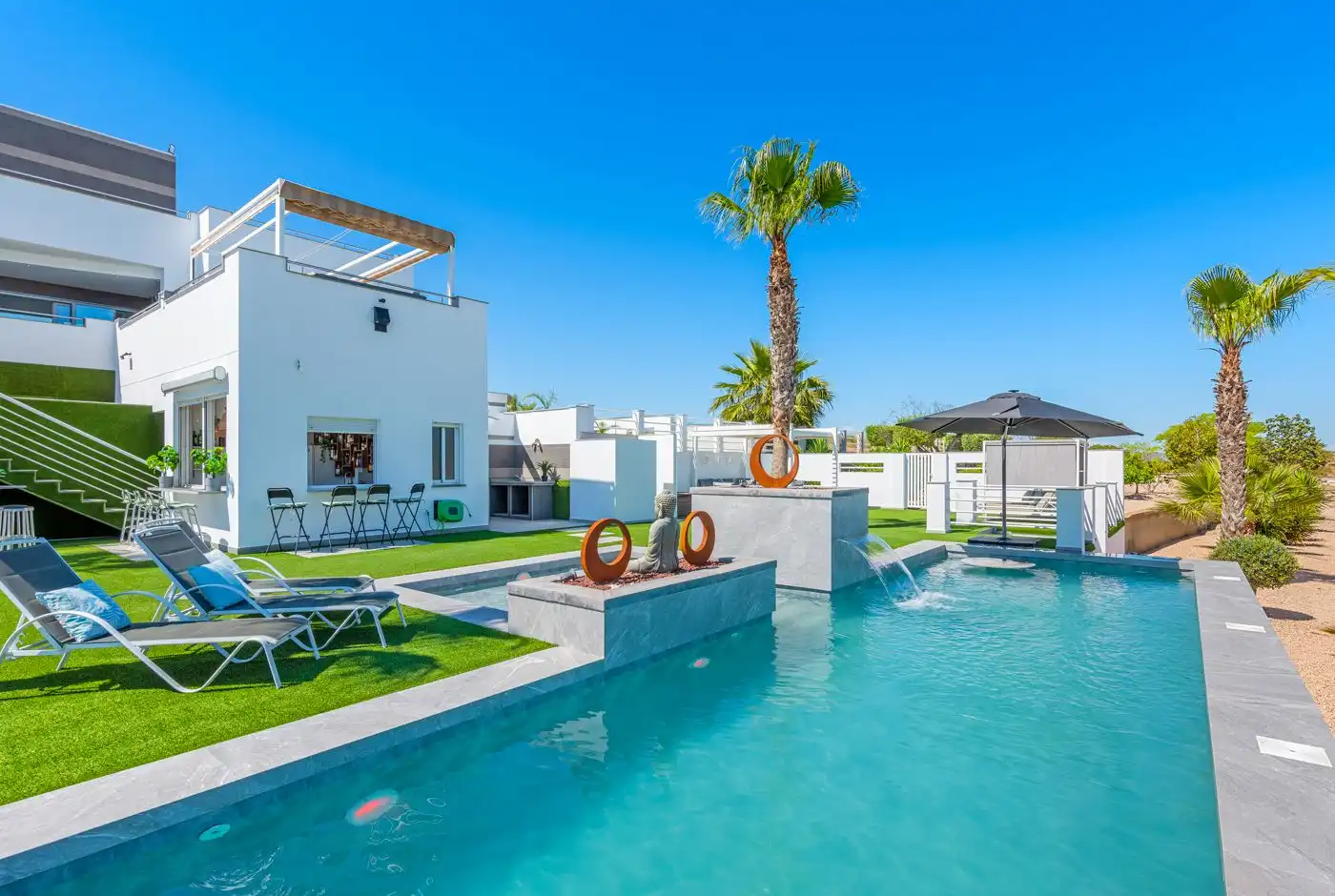 Piscina de Casa o xalet en venda en Orihuela