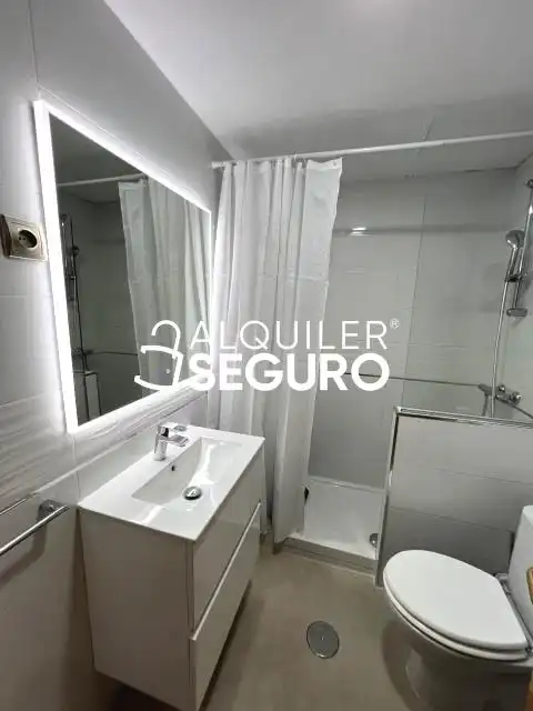 Flat for rent in Yugoslavia , El Carrascal