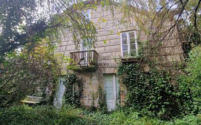 Vista exterior de Casa o xalet en venda en Pazos de Borbén amb Jardí privat