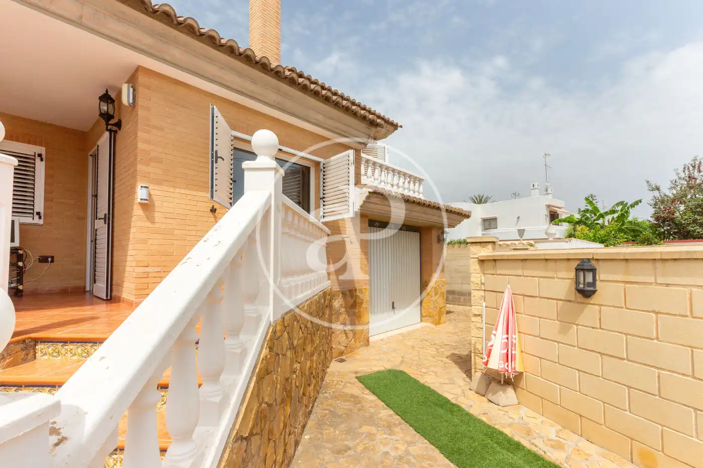 Exterior view of Houses for sale in Sagunto / Sagunt  with Air Conditioner, Heating and Private garden