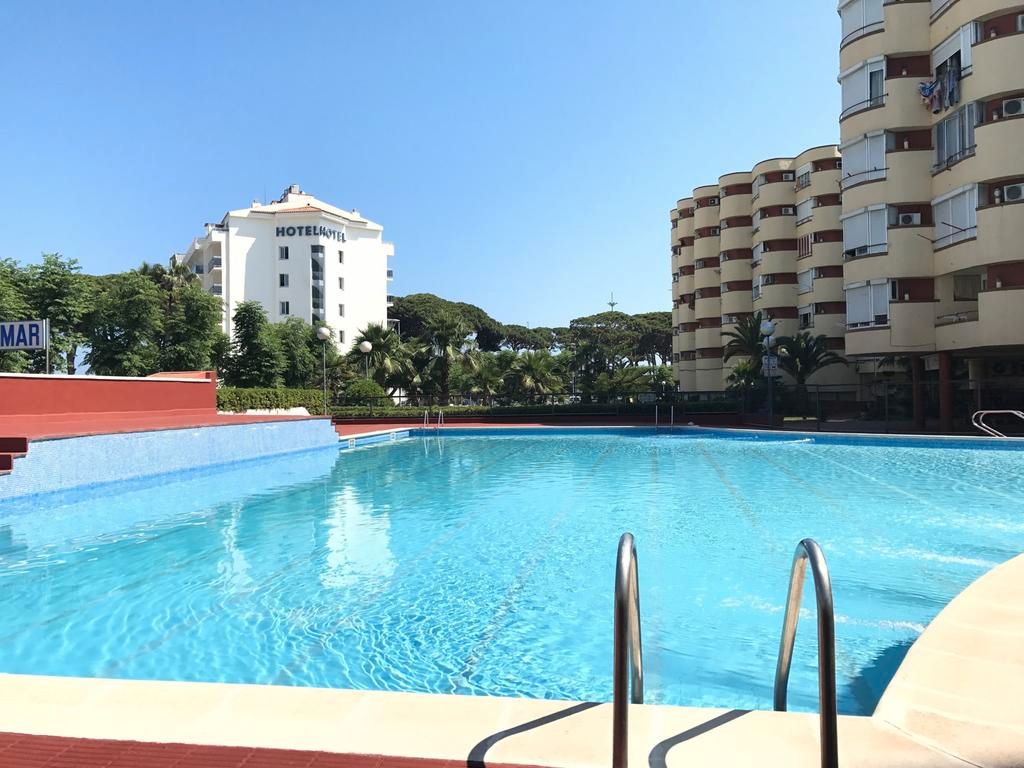 Swimming pool of Loft to rent in Vila-seca  with Air Conditioner, Furnished and Washing machine