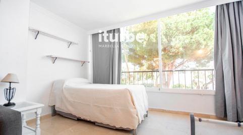 Foto 4 de Piso para compartir en Marques Ivanrey-rio V Pla, Las Lomas de Río Verde, Marbella