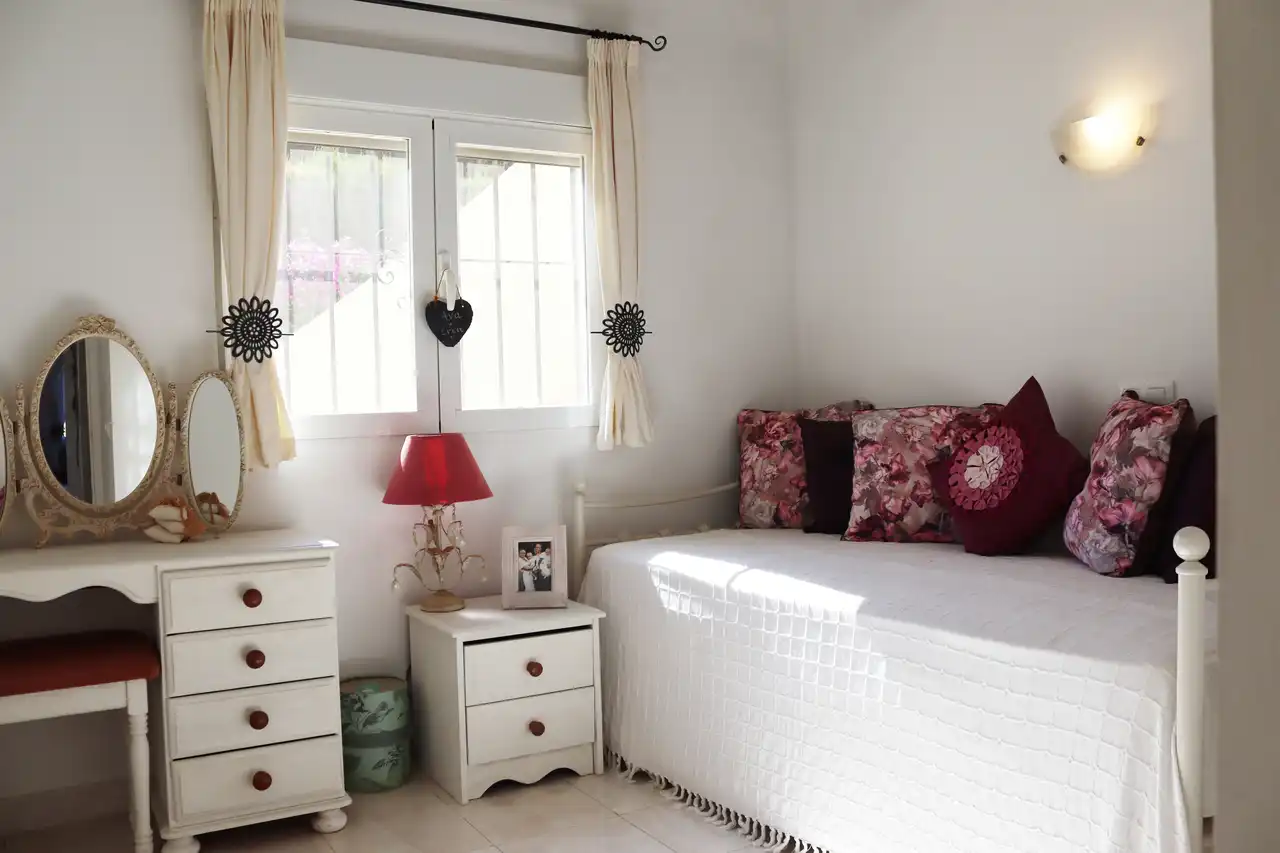 Bedroom of Houses for sale in Orba  with Swimming Pool