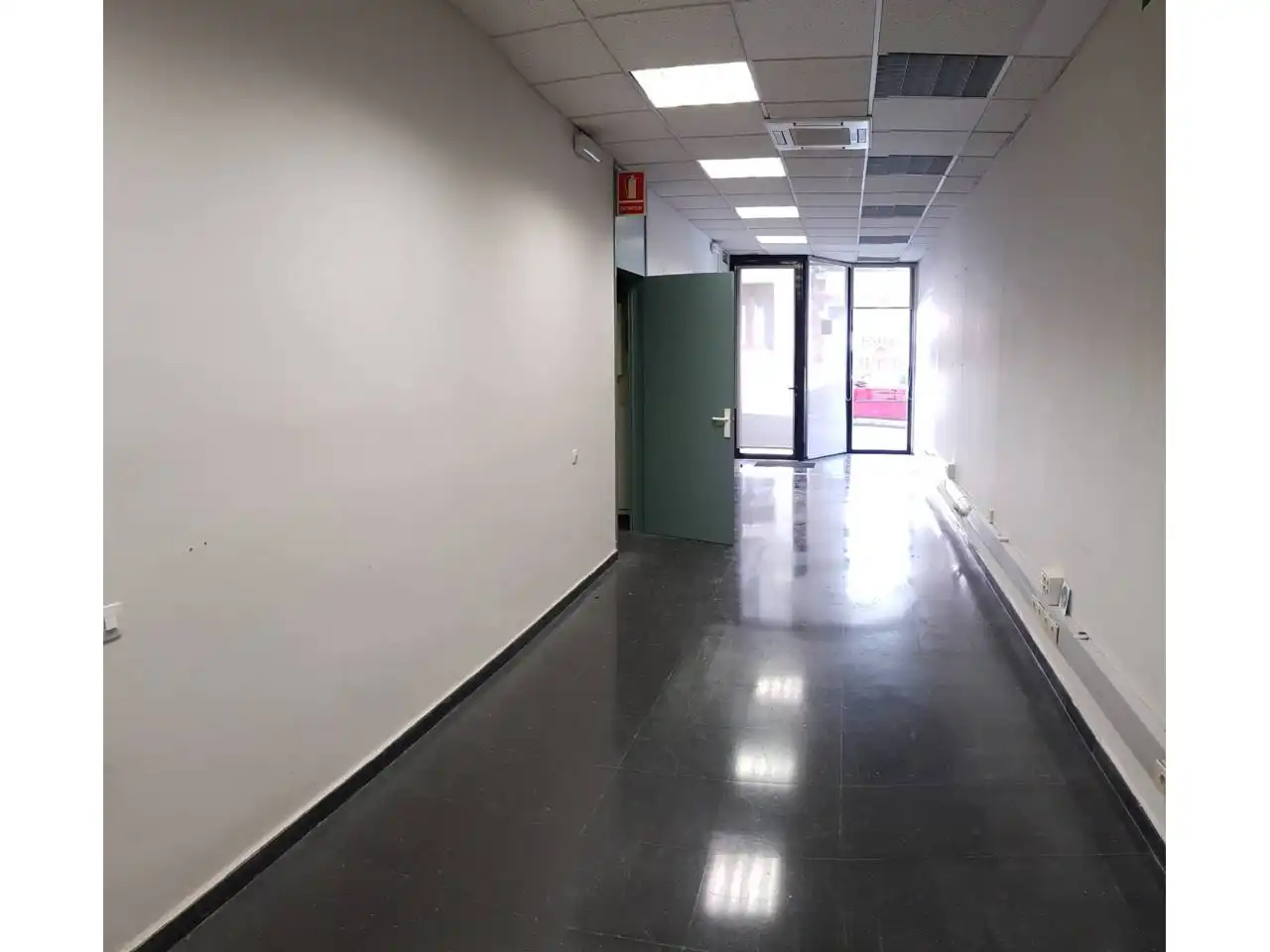 Local comercial de lloguer a Calle Sant Antoni, imagen 7
