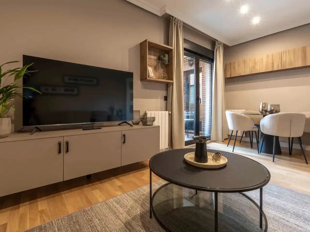 Wohnung zur Miete in Calle de Bustamante, 26, Delicias