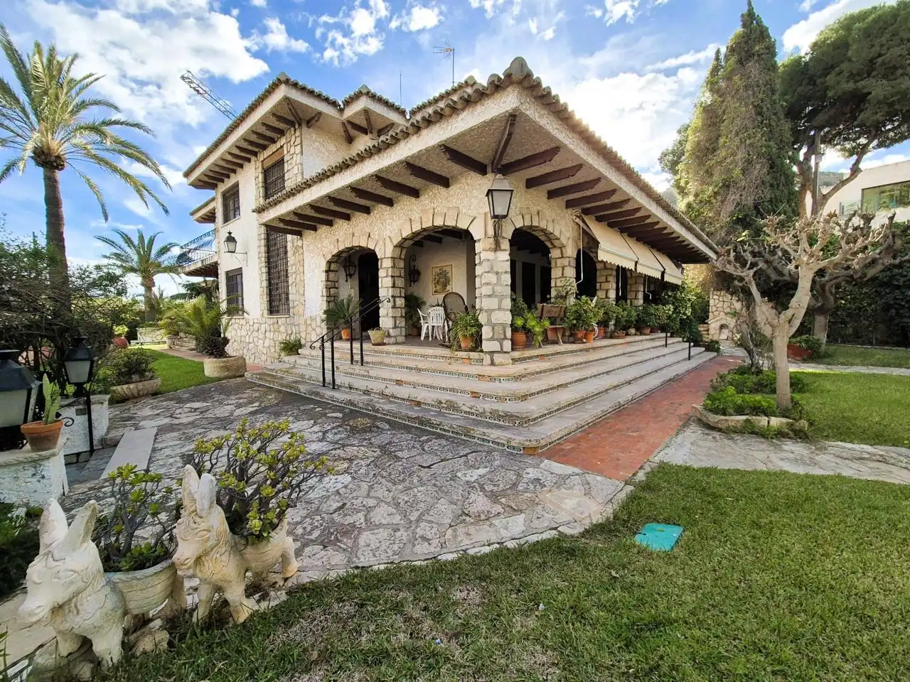 Casa con piscina en venta en Albufereta