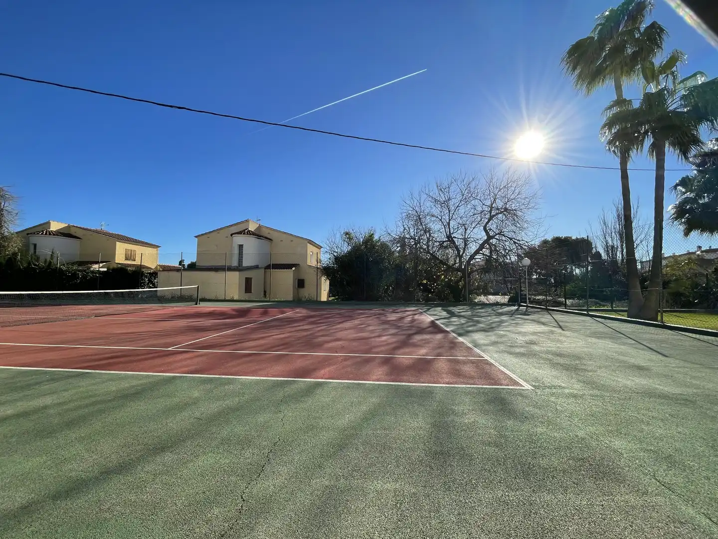 Vista exterior de Apartament en venda en Alcalà de Xivert amb Jardí privat, Terrassa i Piscina